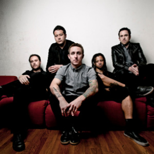 REVIEW: YELLOWCARD AT THE NEWPORT CENTRE (05/03/11)