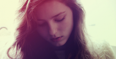 FORMER OPEN MIC UK WINNER BIRDY STORMS THE CHARTS